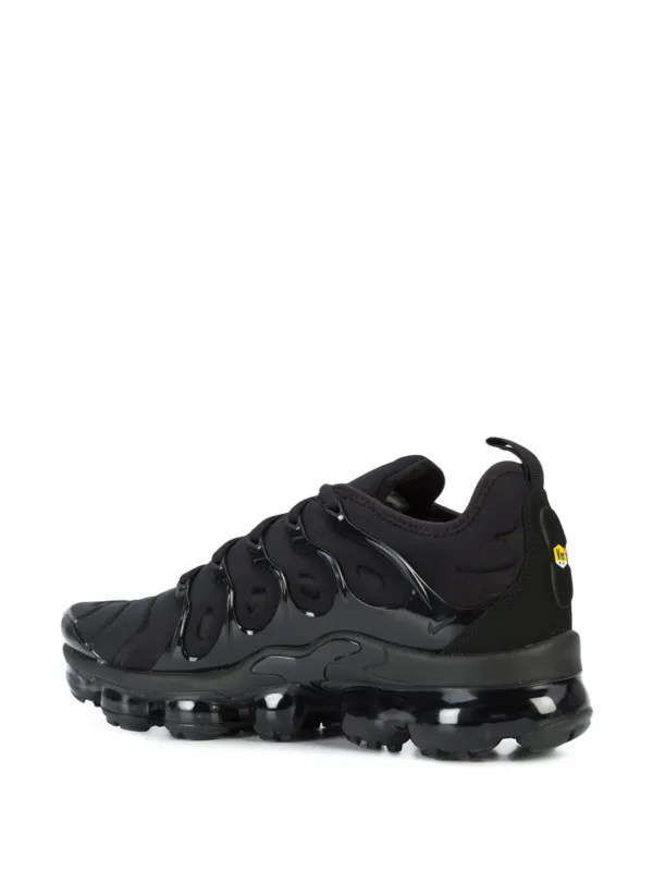 mens nike vapormax plus triple black