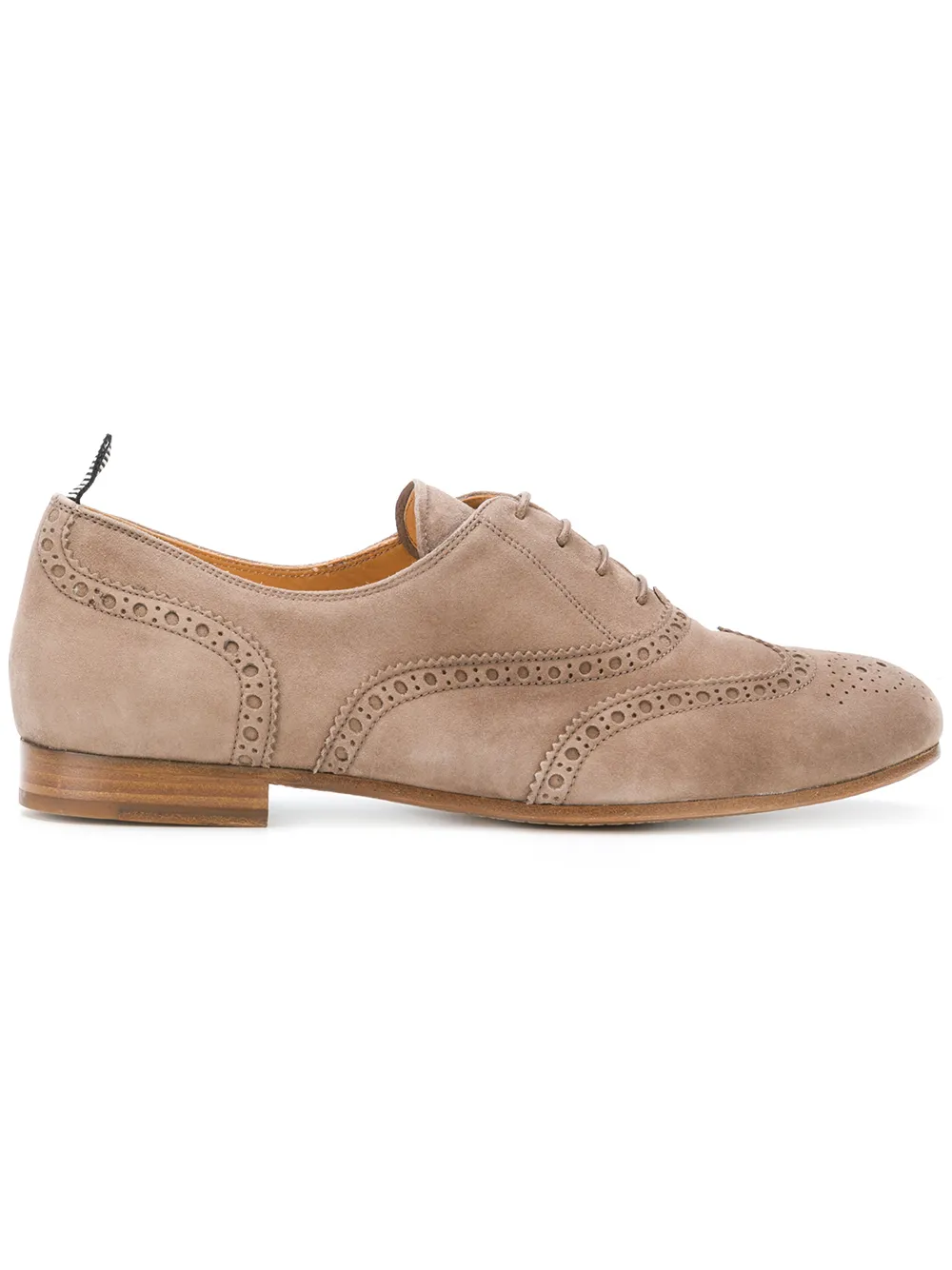 Church's Brogues - Tendenza classica, vale la pena avere Church's Brogues - Tendenza classica, vale la pena avere