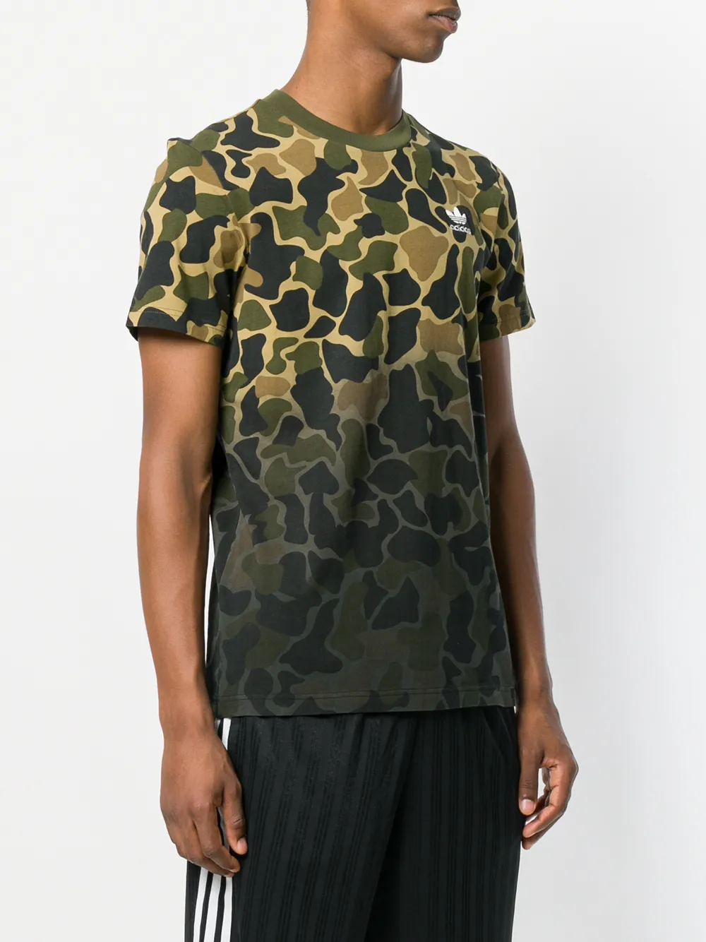 adidas Camouflage logo T-shirt Groen