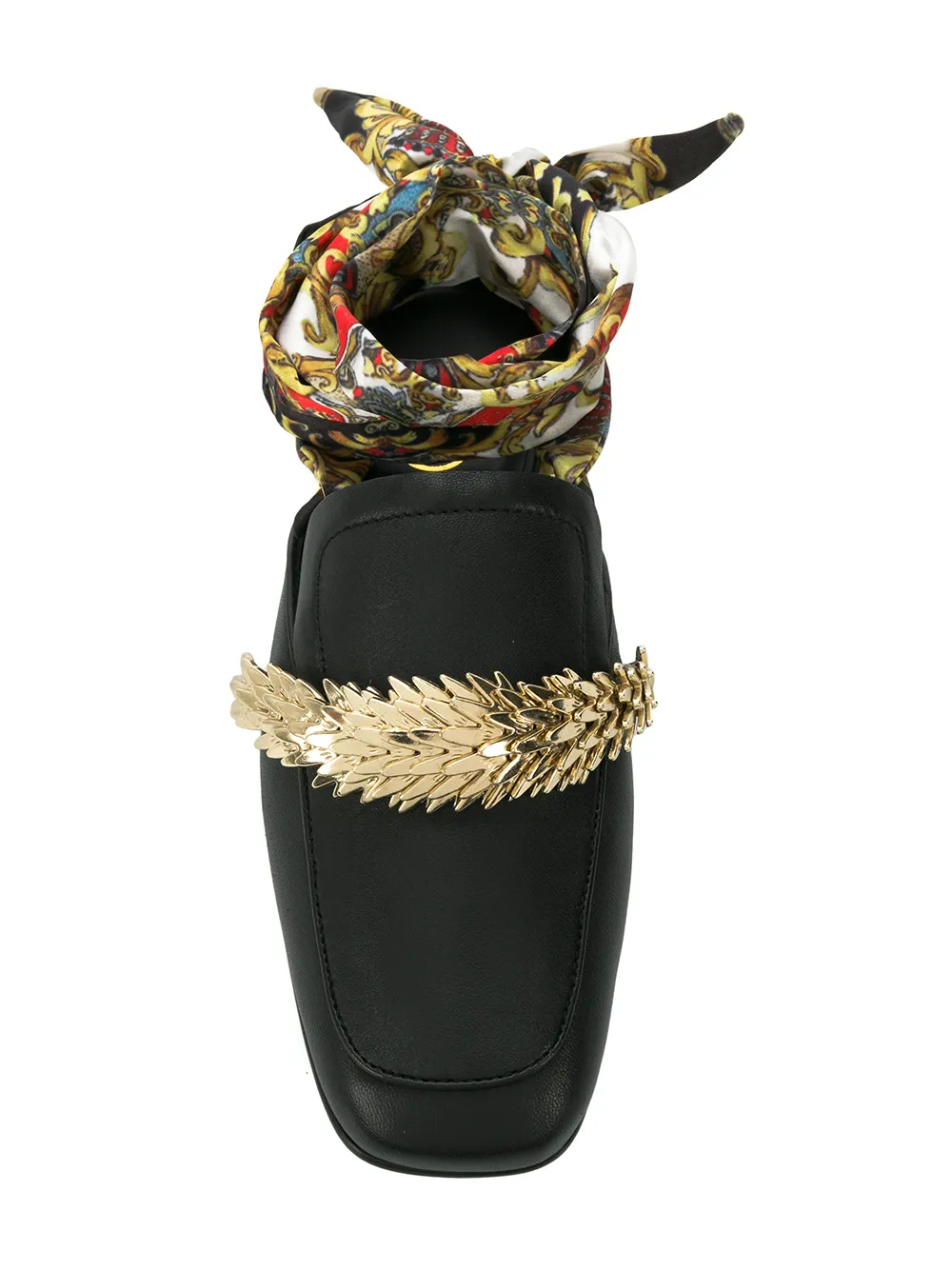 Ash bind muiltjes aan Zwart