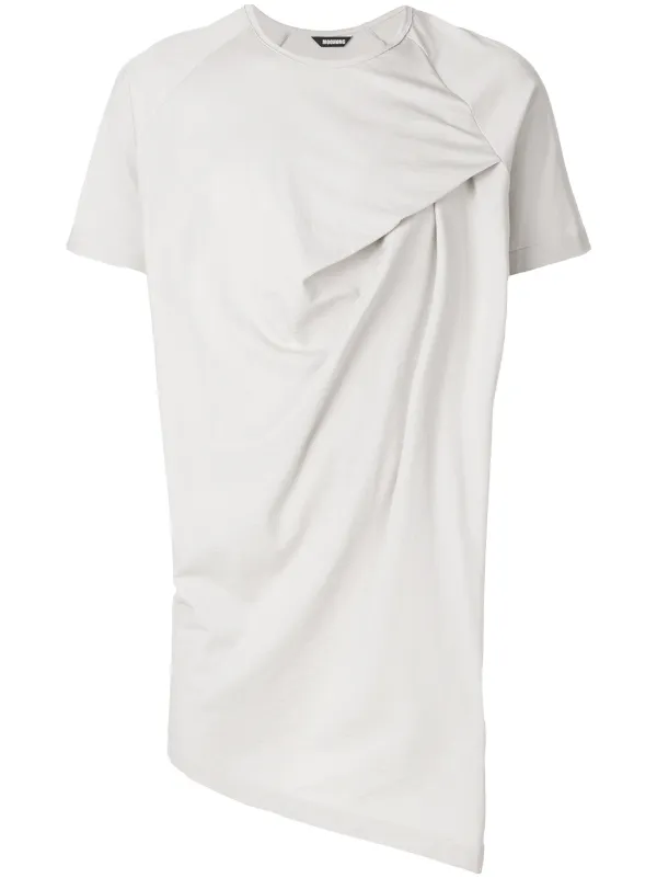 folded t shirt