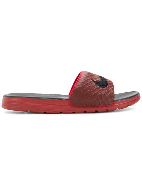 nike maroon slides