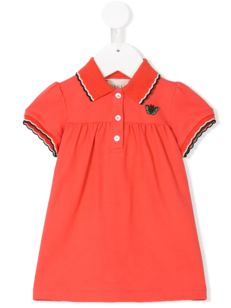 Gucci Kids платье-поло с заплаткой с бабочкой