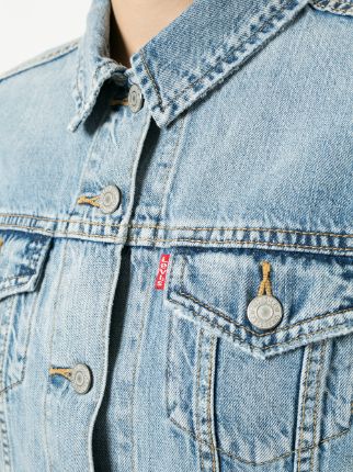 Trucker denim jacket展示图