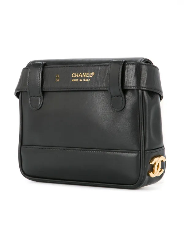 CHANEL Pre-Owned CCロゴ フラップ ベルトバッグ | ブラック | FARFETCH JP 