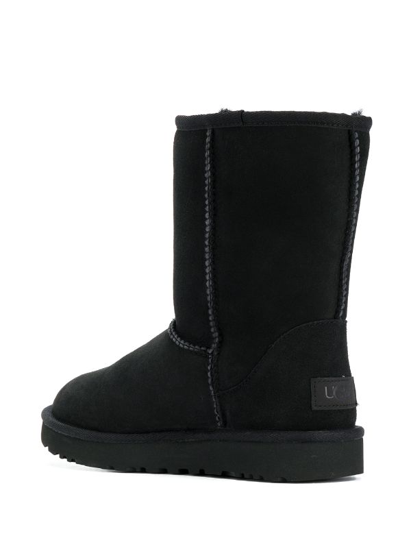 classic short ii boots black suede