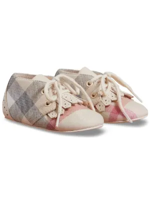 Burberry Kids من القطن وحذاء جلد