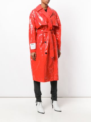 buttoned up rain coat展示图