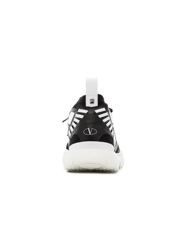 Valentino Garavani Heroes Reflex Sneakers | Black | FARFETCH display picture 1