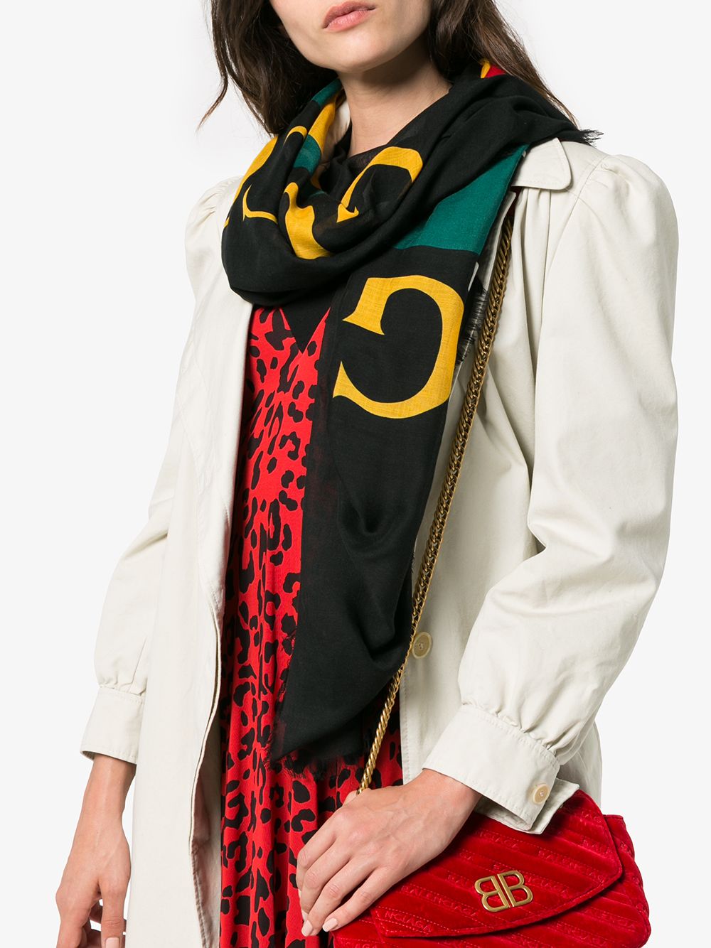 фото Gucci шаль с принтом логотипа