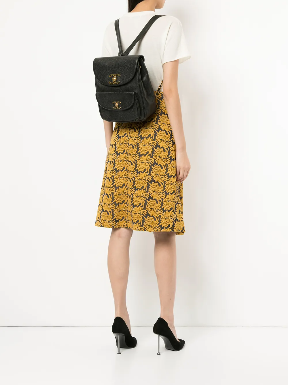 Chanel Pre-owned 1994-1996 Interlocking CC Flap Backpack in Black, view 2