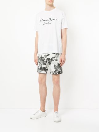 leaf print shorts展示图