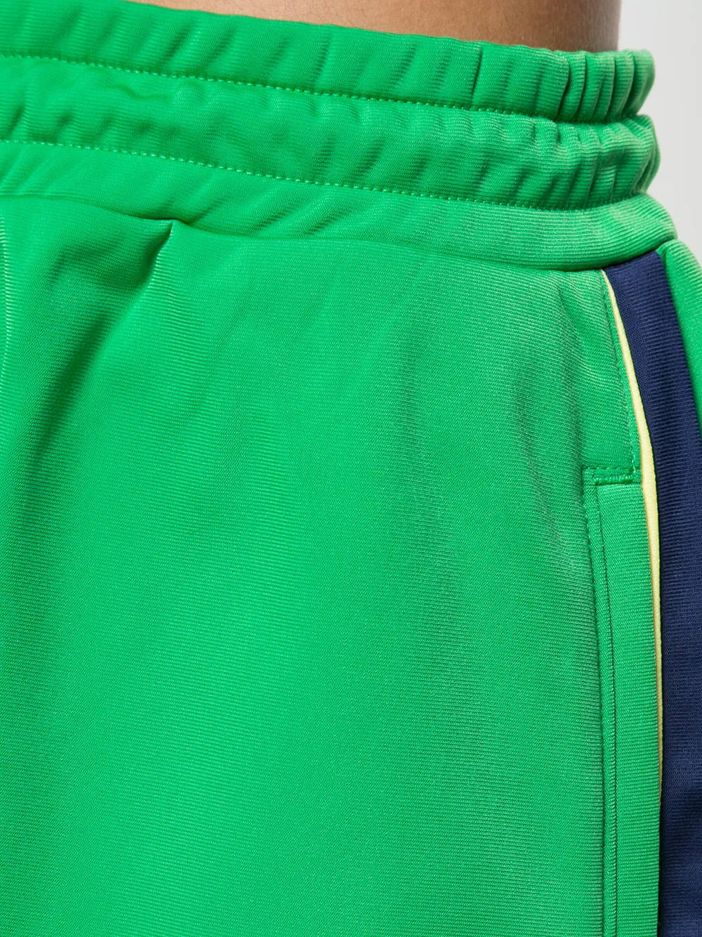 Fenty X Puma shorts met zijsplit Groen