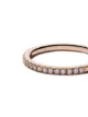 De Beers Jewellers خاتم ذهب وردي 18 قيراط كلاسيكي مرصع نصفه بمجموعة الكريستال الدقيق