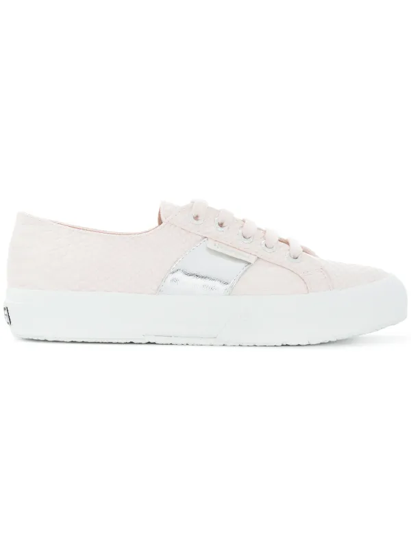 superga desgastadas