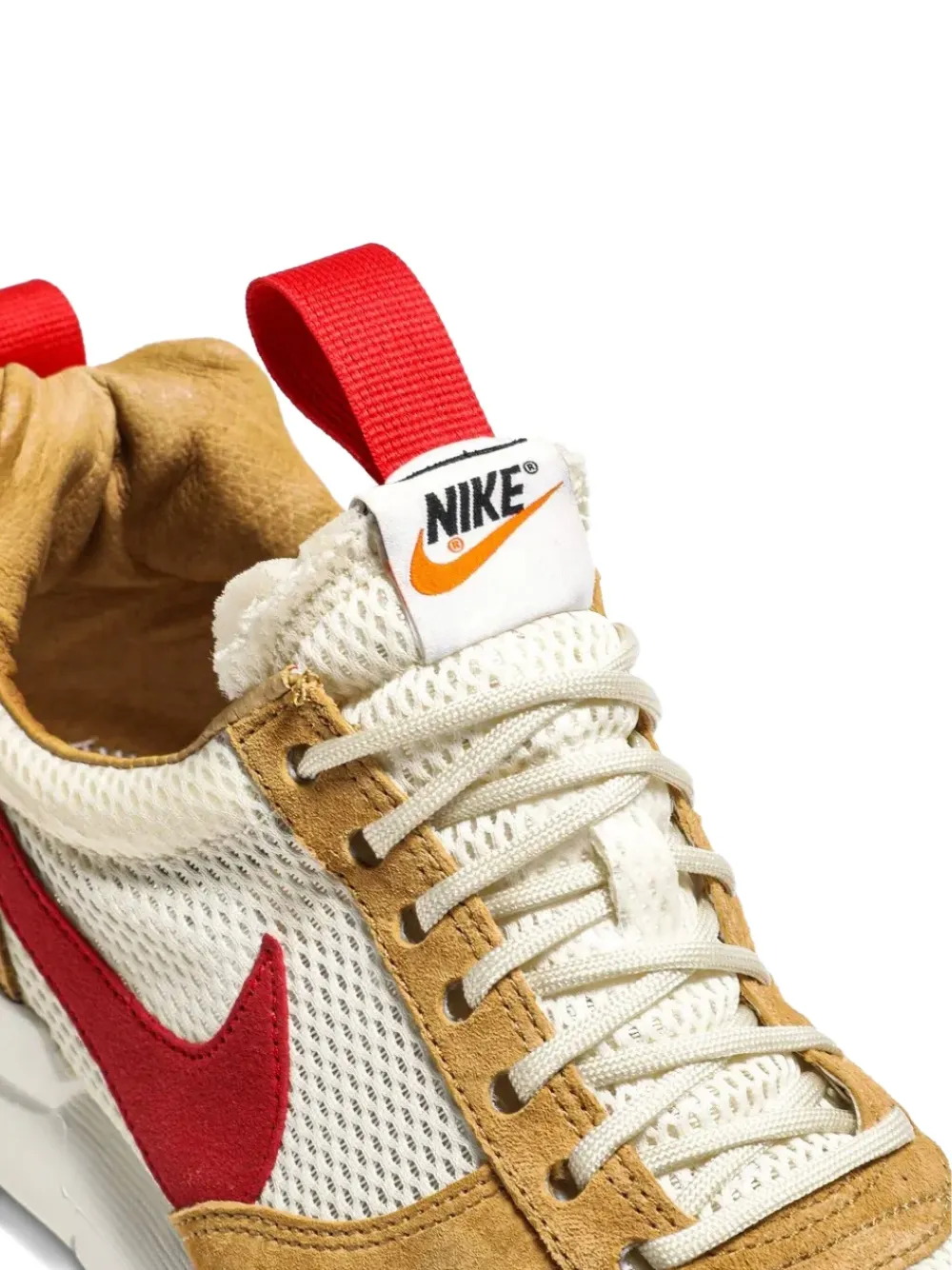 Nike スニーカー MARS YARD2.0 ベージュ/ホワイト/レッド 国内7月27日発売予定】 トム・サックス × ナイキ マーズ ヤード