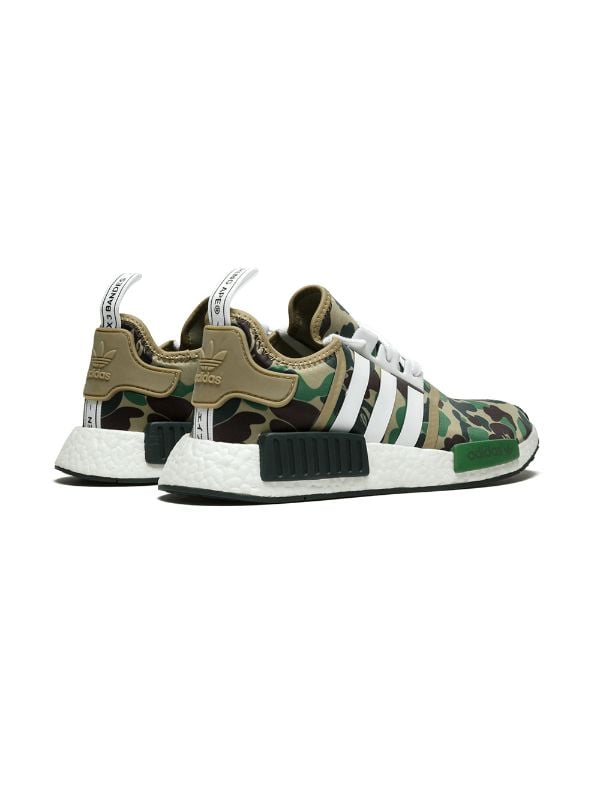 esculpir Inodoro cache Adidas x BAPE NMD_R1 "Green Camo" Sneakers - Farfetch