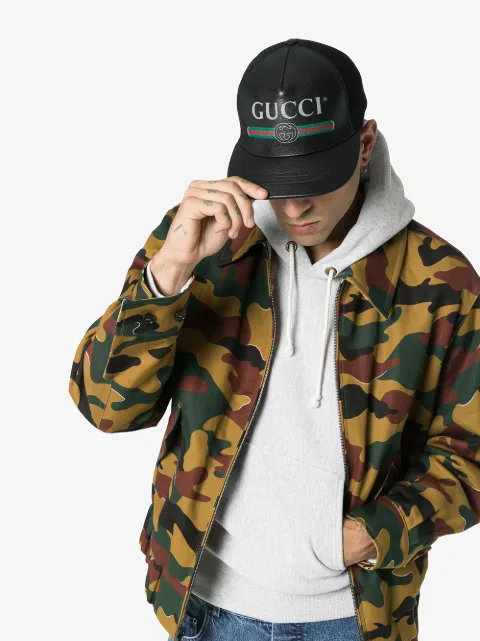 หมวก GUCCI black faux Leather Trucker Cap แต่งตัววินเทจ แต่งตัวสตรีท