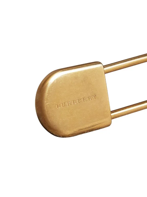 burberry kilt pin