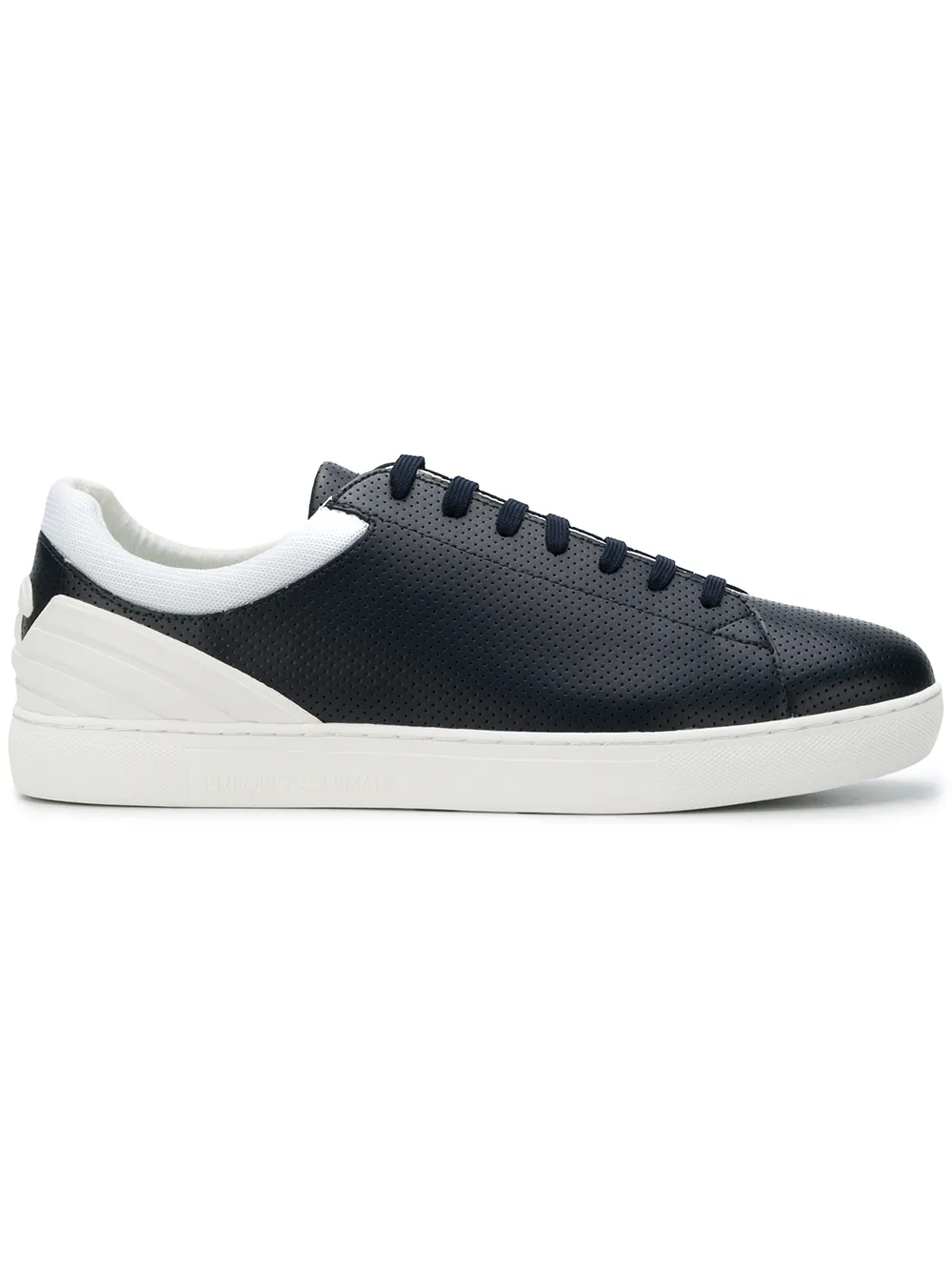 Ea7 Emporio Armani Sneakers Con Stile Traforato Con Lacci - Tendenza classica, vale la pena avere Ea7 Emporio Armani Sneakers Con Stile Traforato Con Lacci - Tendenza classica, vale la pena avere
