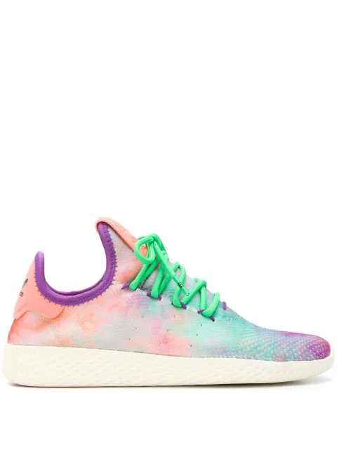 pharrell williams tennis hu holi