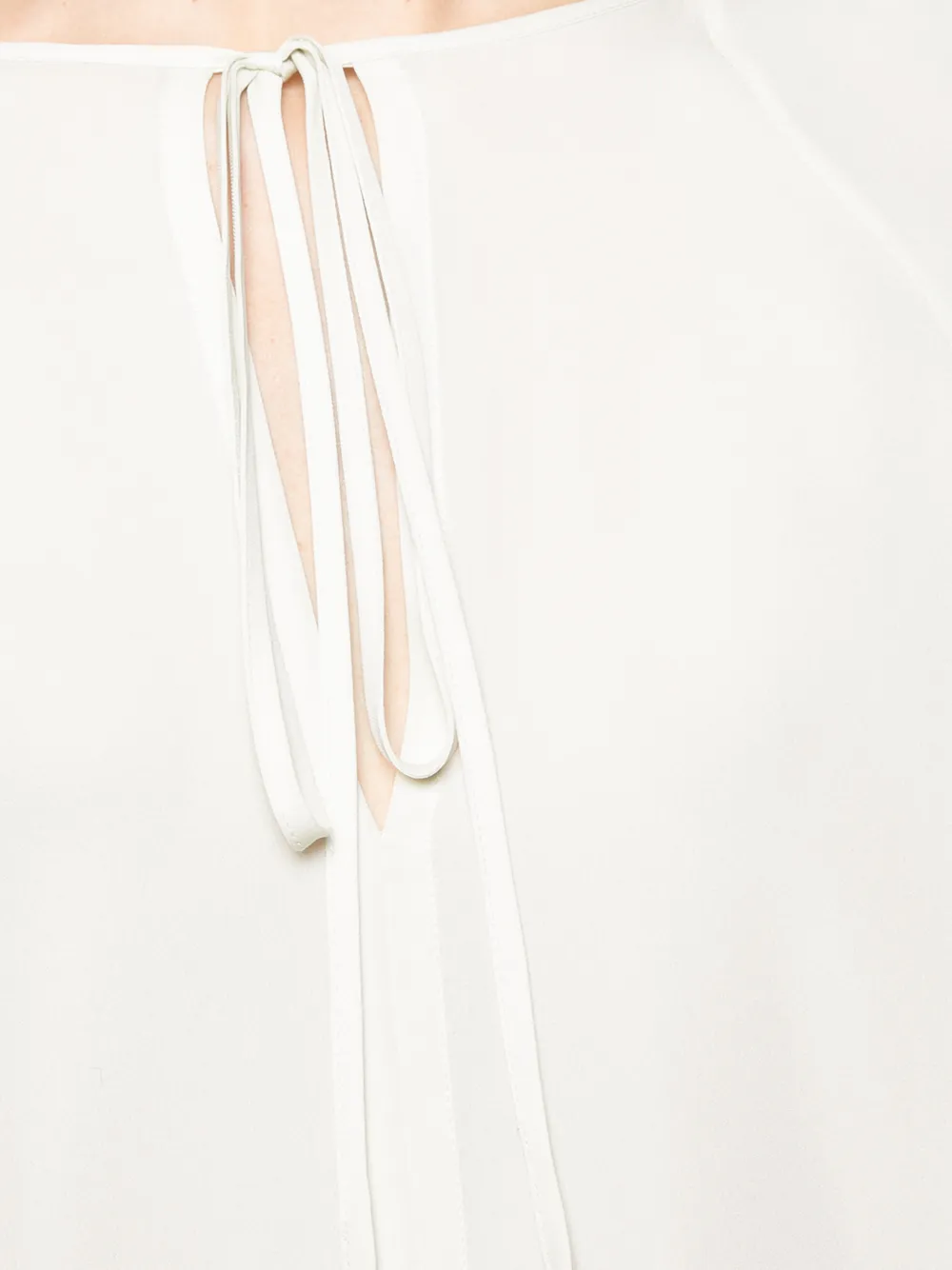 Nili Lotan zwierige blouse met stropdas Wit