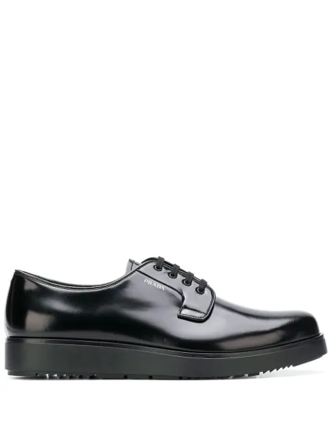 Prada Derby-Schuhe Mit Breiter Sohle - Tendenza classica, vale la pena avere Prada Derby-Schuhe Mit Breiter Sohle - Tendenza classica, vale la pena avere