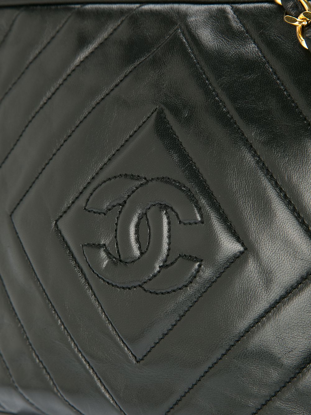 фото Chanel pre-owned стеганая сумка на плечо