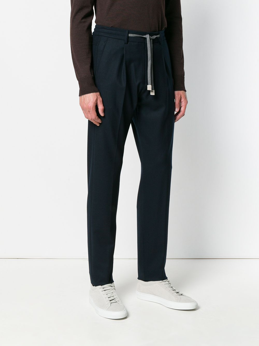 фото Eleventy drawstring tapered trousers