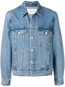 Jaqueta jeans com patch