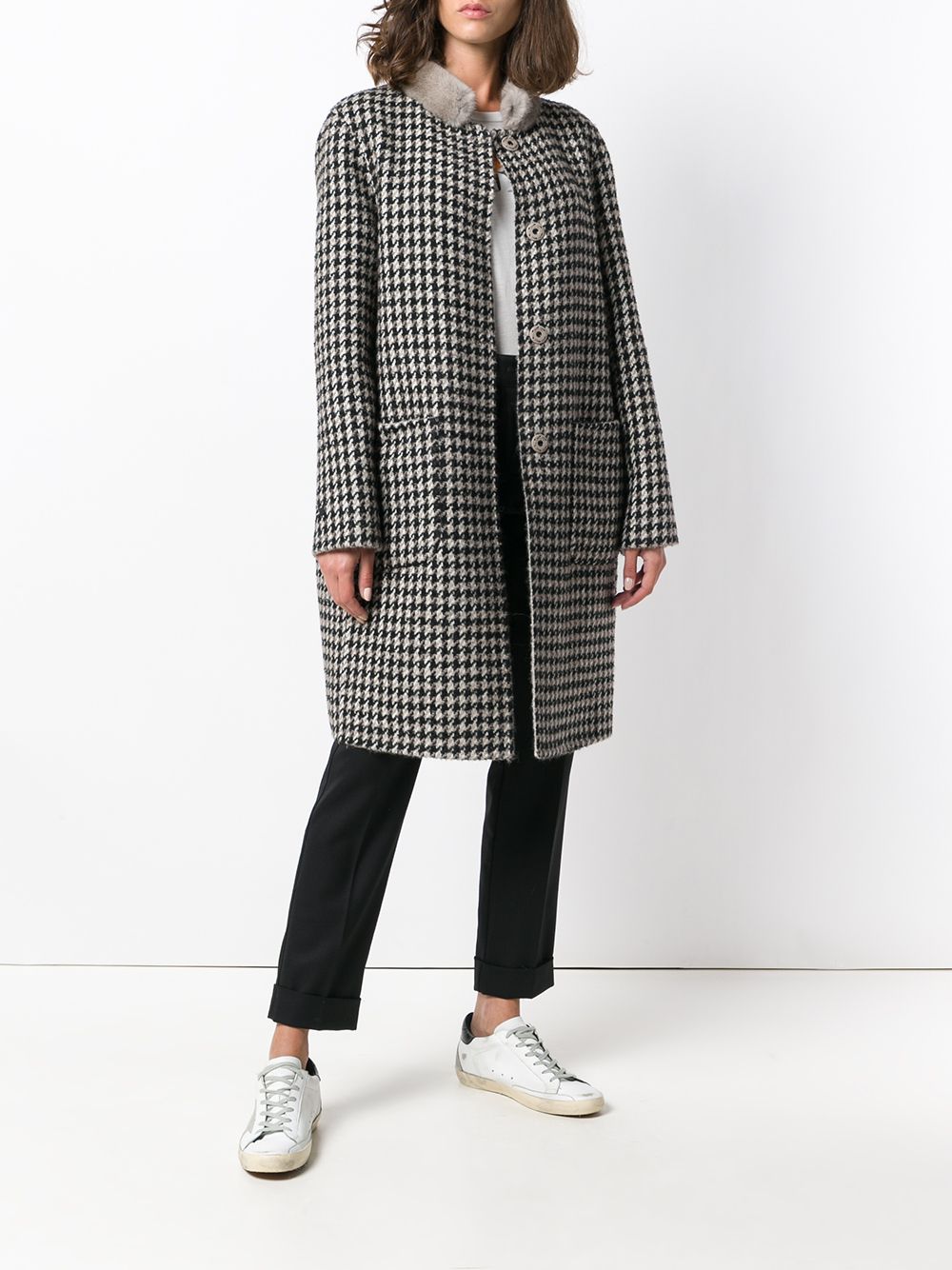 фото Manzoni 24 fur-collar embroidered coat