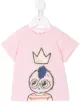 الصورة 1 من Fendi Kids تيشيرت بطبعة