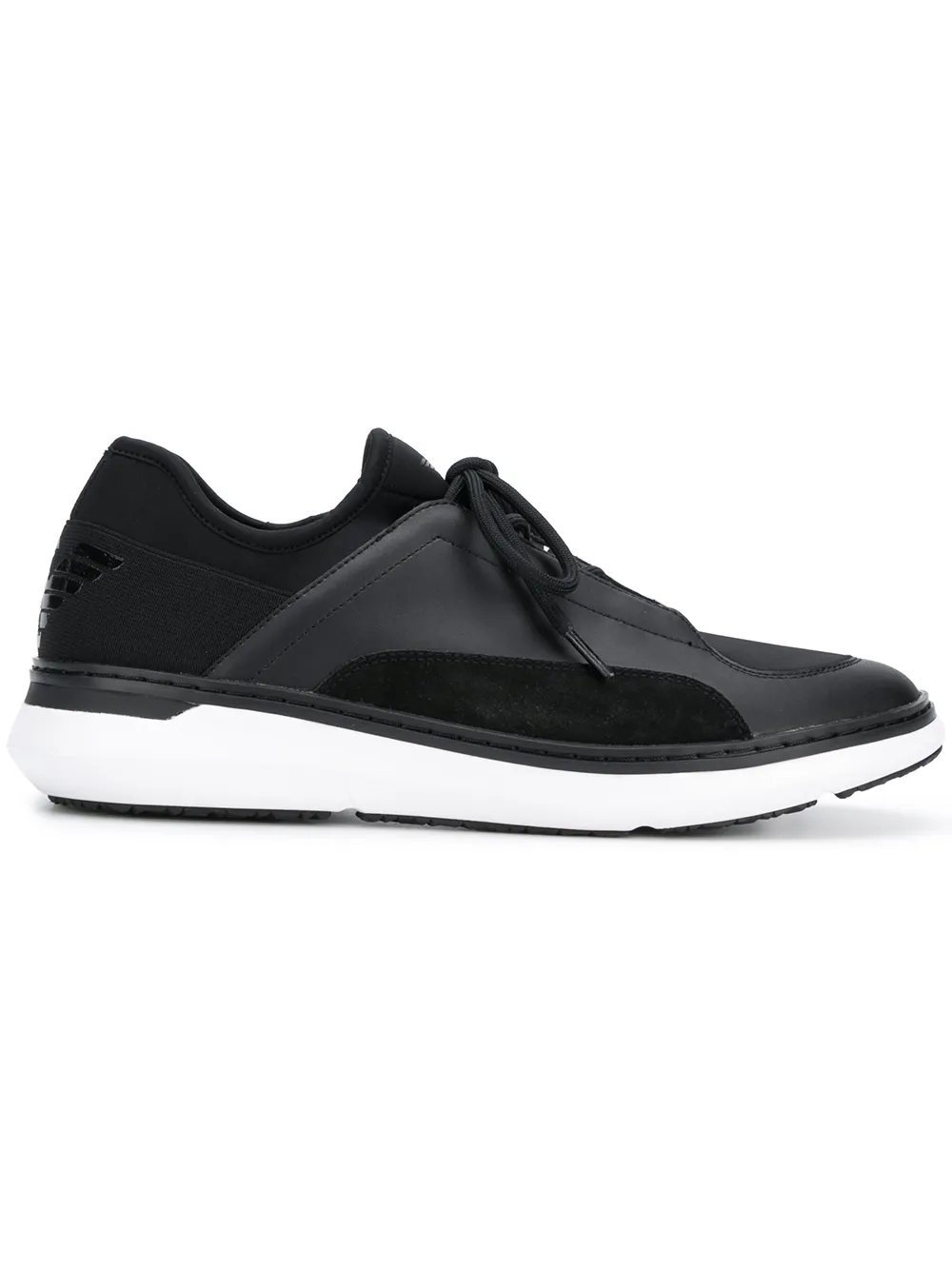 Emporio Armani low-top Runner Sneakers - Tendenza classica, vale la pena avere Emporio Armani low-top Runner Sneakers - Tendenza classica, vale la pena avere