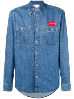 Camisa com estampa com de logo