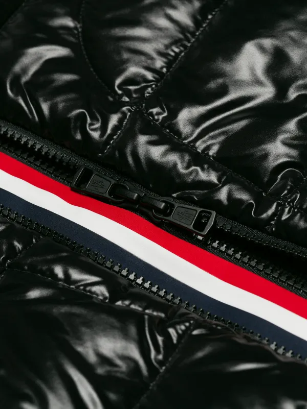 Moncler Fodrad Cardigan Med Dragkedja i Fram Farfetch Moncler Fodrad Cardigan Med Dragkedja i Fram Farfetch