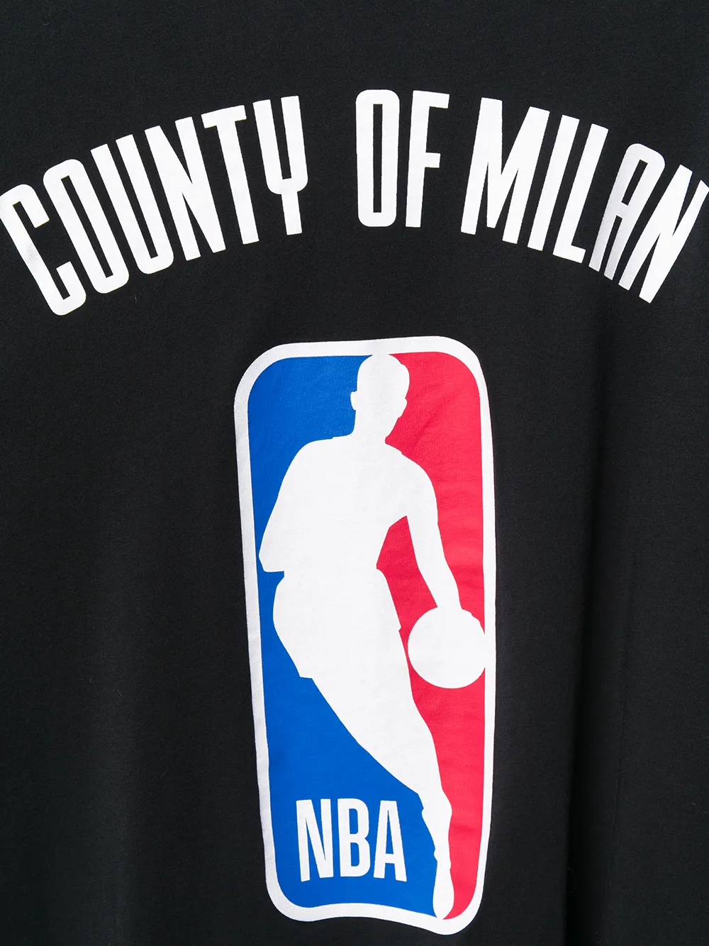 COUNTY OF MILAN logo NBA T-shirt Zwart