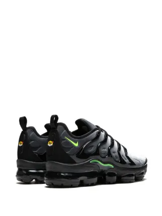 nike vapormax plus triple black australia
