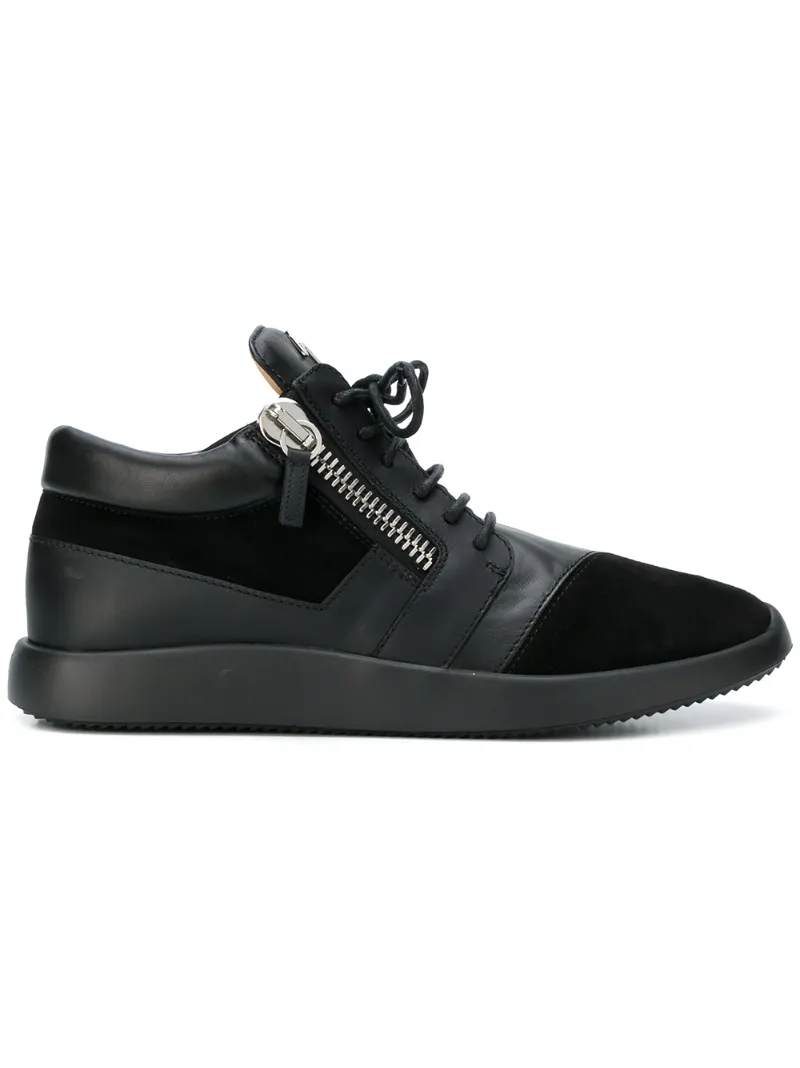 giuseppe zanotti runner