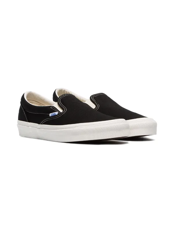 Vans vault black slip on discount