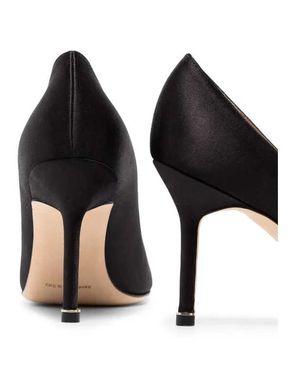 manolo blahnik hangisi 90