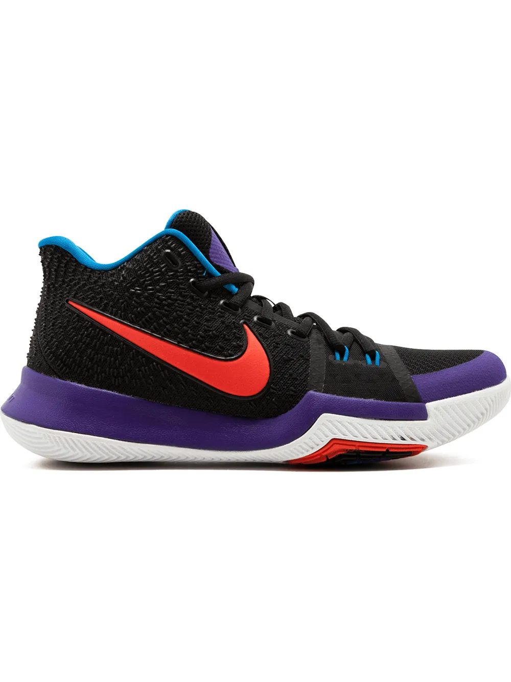 Nike Kyrie 3 - Tendenza classica, vale la pena avere Nike Kyrie 3 - Tendenza classica, vale la pena avere