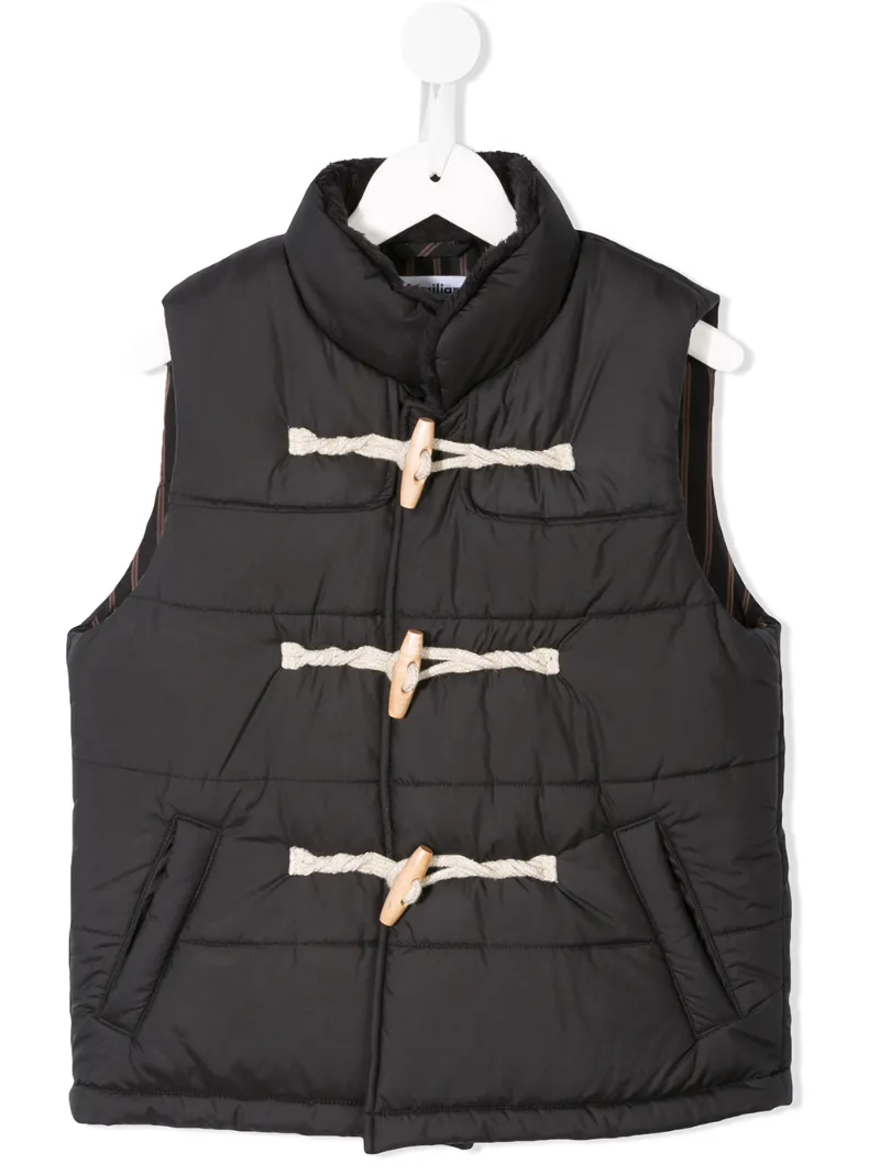 Familiar duffle fastened gilet