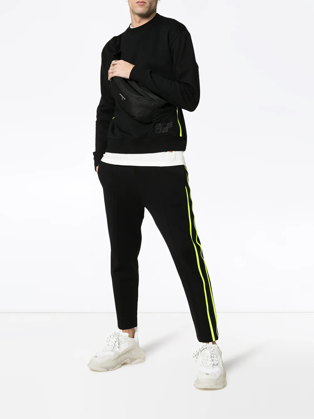 Спортивный костюм prada. Спортивный костюм Прада. Спортивные штаны Prada. Спортивный костюм Prada мужской. Мужские спортивные костюмы Прада фото.