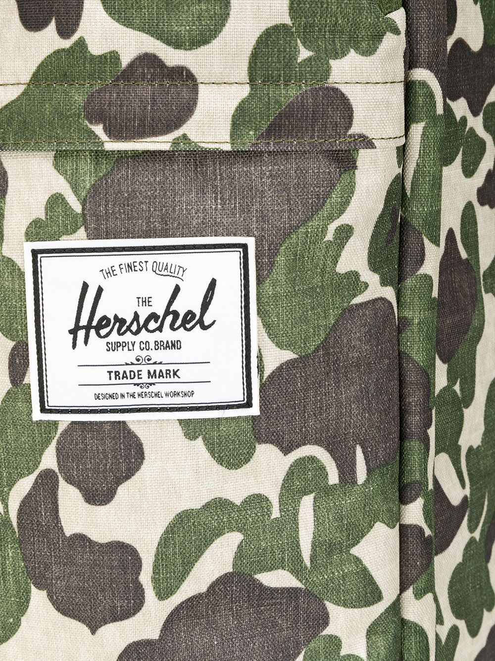 фото Herschel Supply Co. camouflage print suitcase