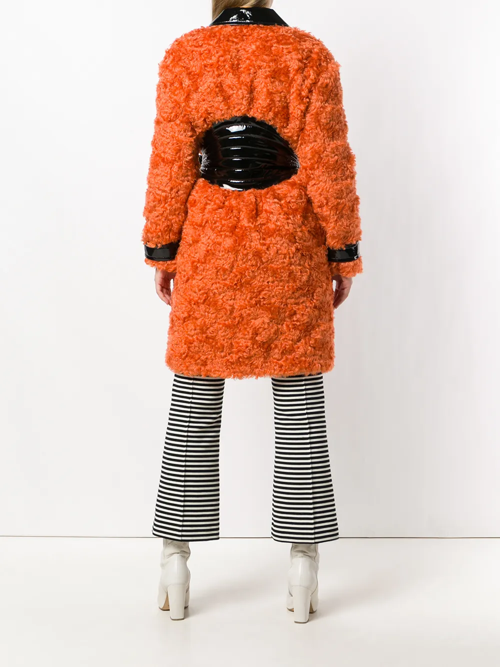 Moschino belted shearling coat Oranje