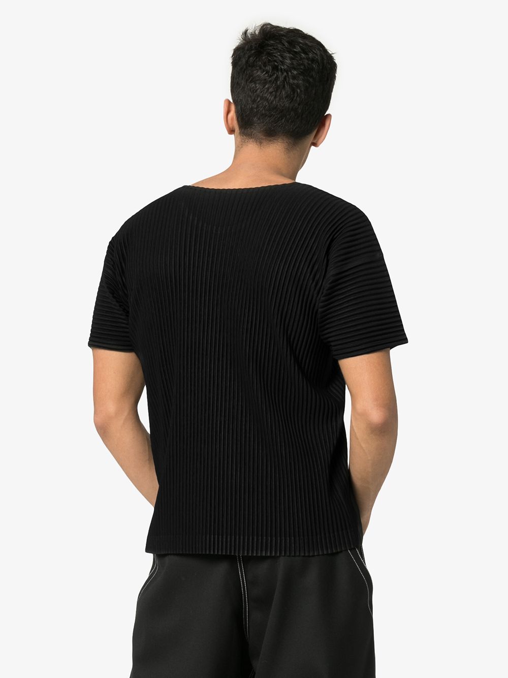 фото Homme Plissé Issey Miyake футболка с плиссировкой