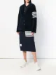 الصورة 2 من Thom Browne تنورة بدون بنس وبأربعة خطوط