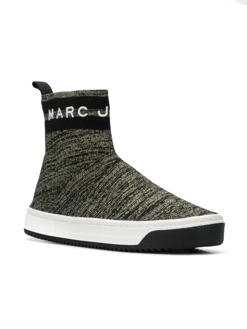 dart sock sneakers
