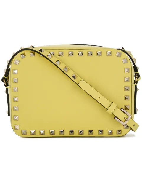 VALENTINO GARAVANI VALENTINO VALENTINO GARAVANI ROCKSTUD CAMERA CROSSBODY BAG - YELLOW