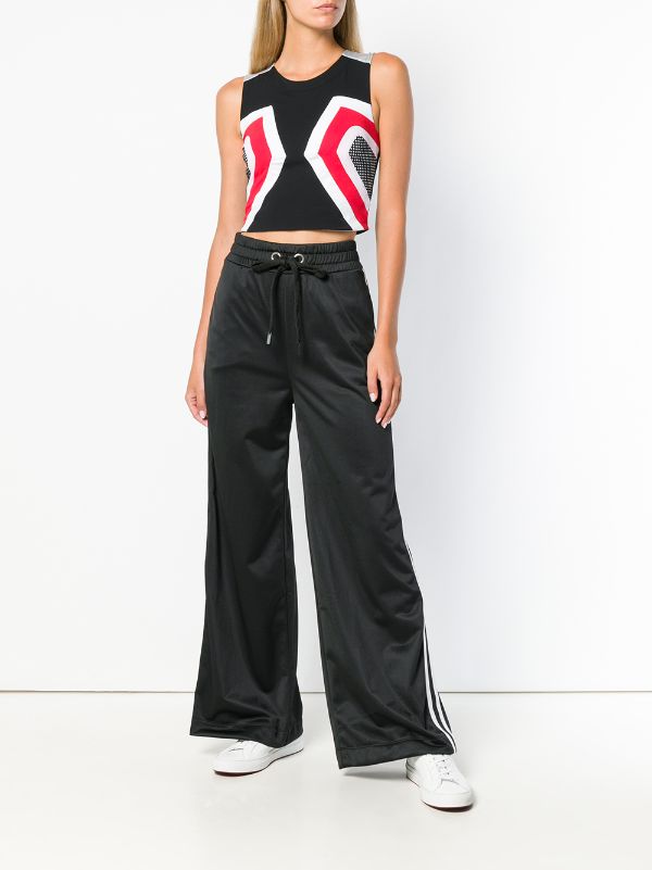 track pants flared